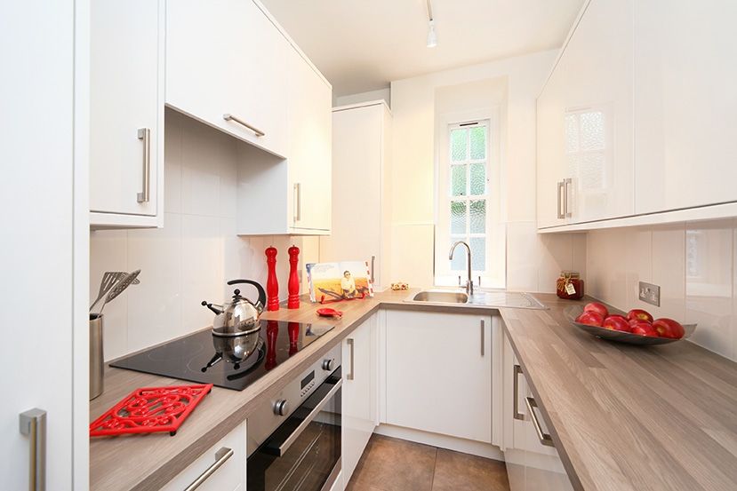 Property photo 3 of 8 Tryon House 4, 17 Ma