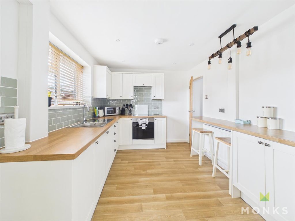 Property photo 2 of 13 Cam01520G0-Pr0264-Still002.Jpg