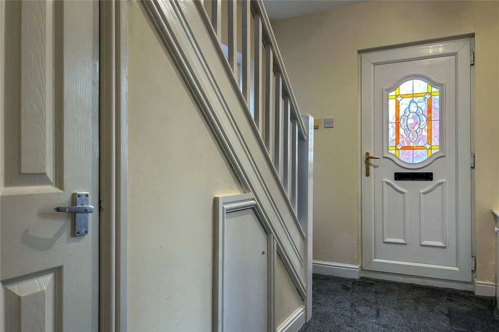 Property photo 2 of 21 Picture No. 41