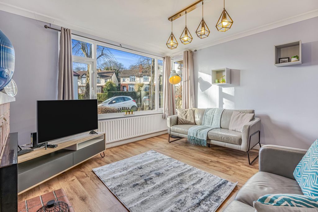 Property photo 3 of 16 Property Photo