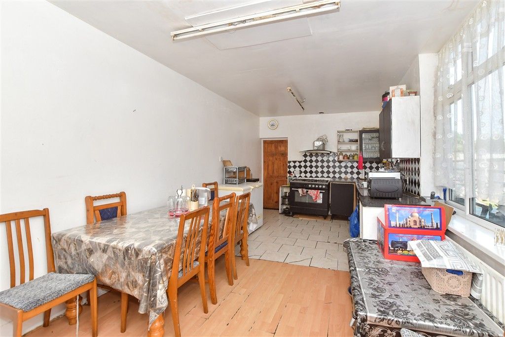 Property photo 2 of 13 Kitchen/ Breakfast Room
