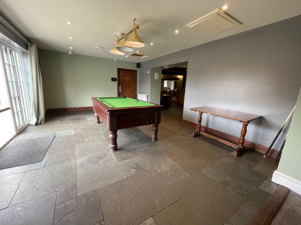 Property photo 3 of 8