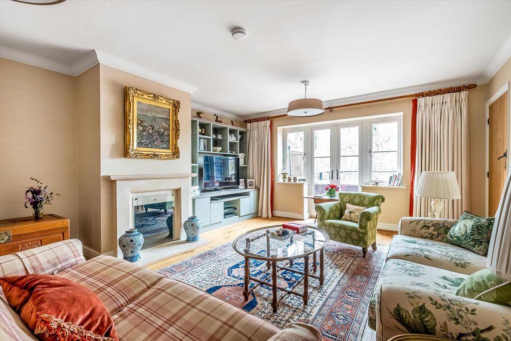 Property photo 2 of 22 Image