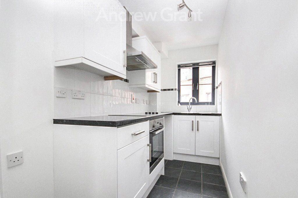 Property photo 3 of 6 Picture No. 12