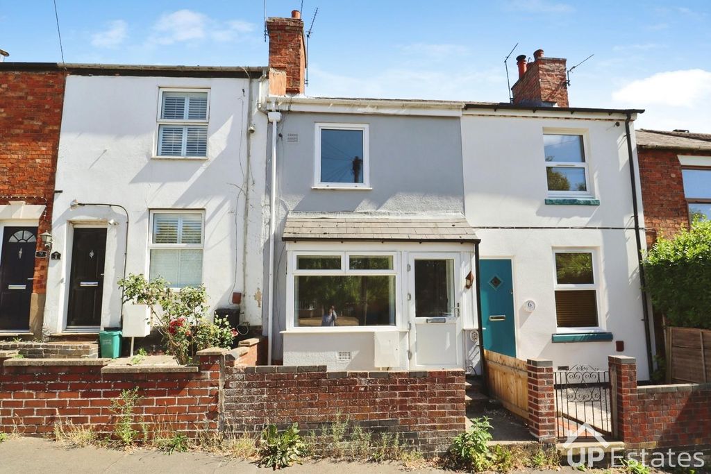 Property photo 1 of 12
