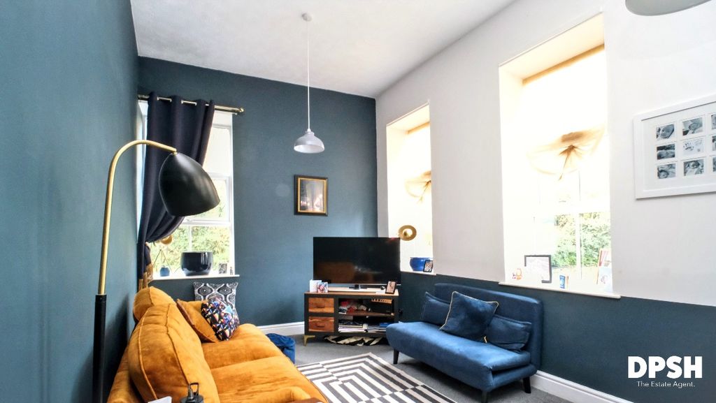 Property photo 3 of 20