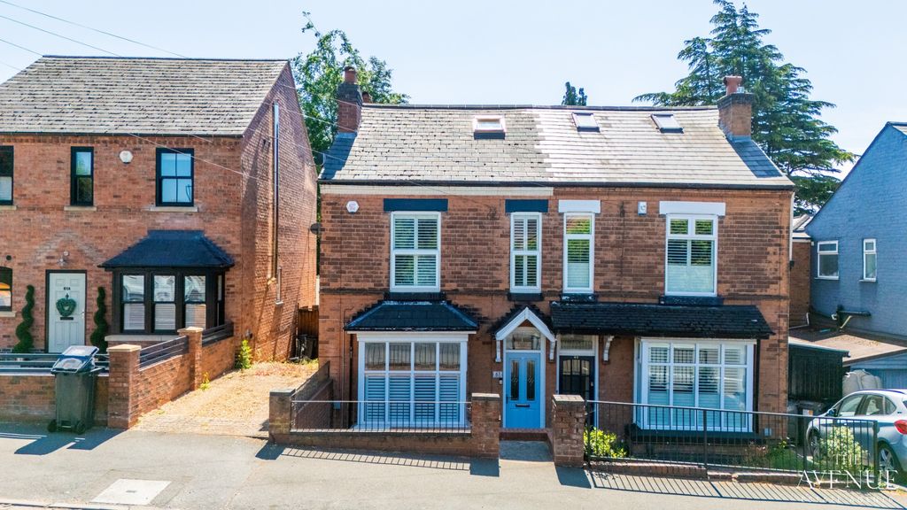Property photo 2 of 43 4189494