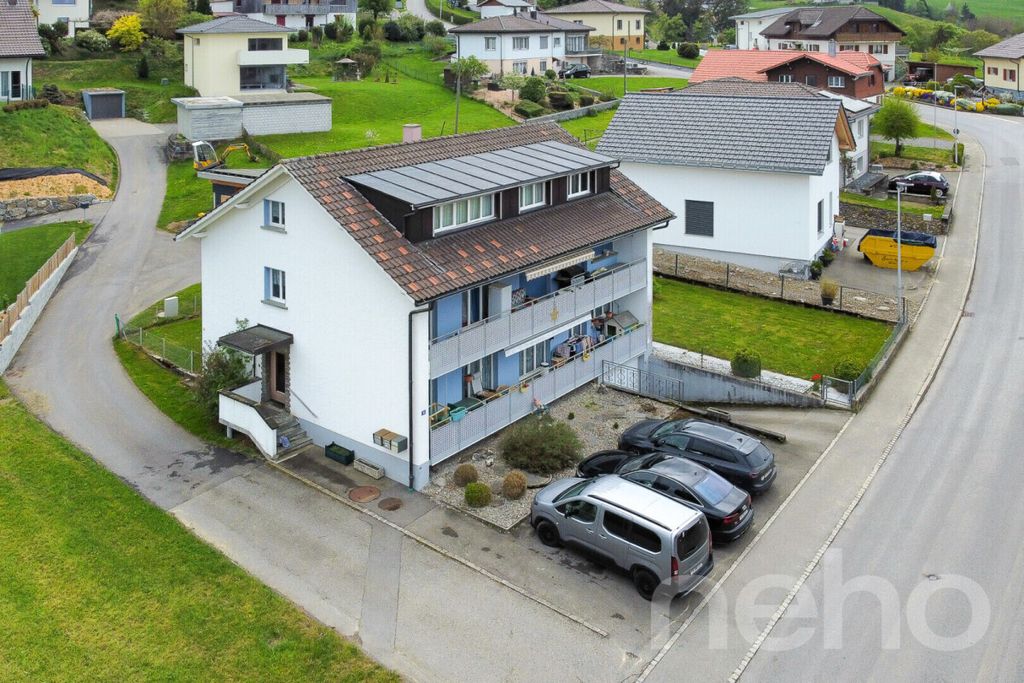 Property photo 3 of 12