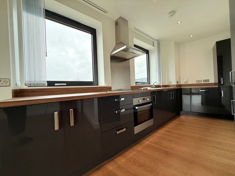 Property photo 2 of 8 Photo 7