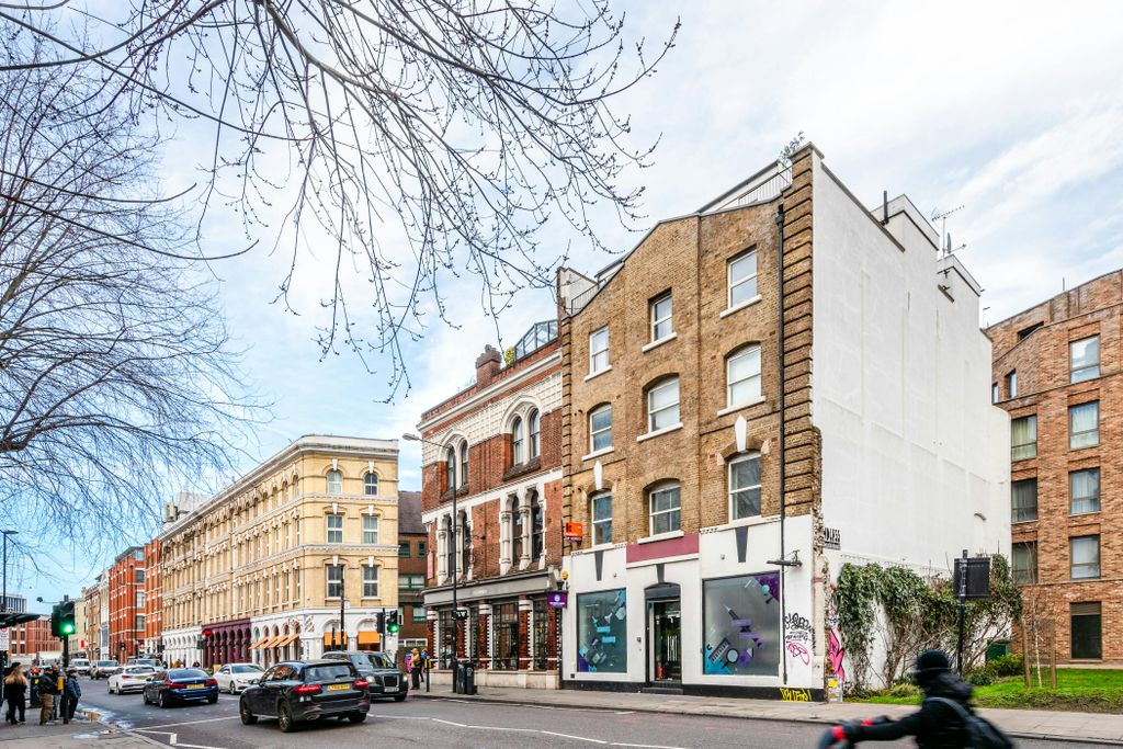 Property photo 1 of 11 Commercial St 38 Gfb  16.Jpg