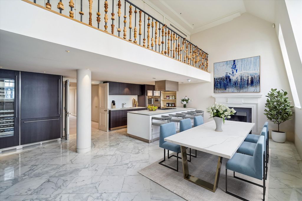 Property photo 3 of 33 Image