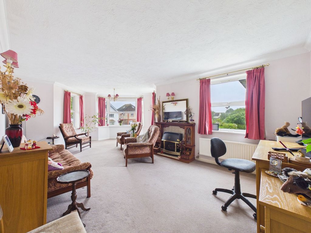 Property photo 2 of 14