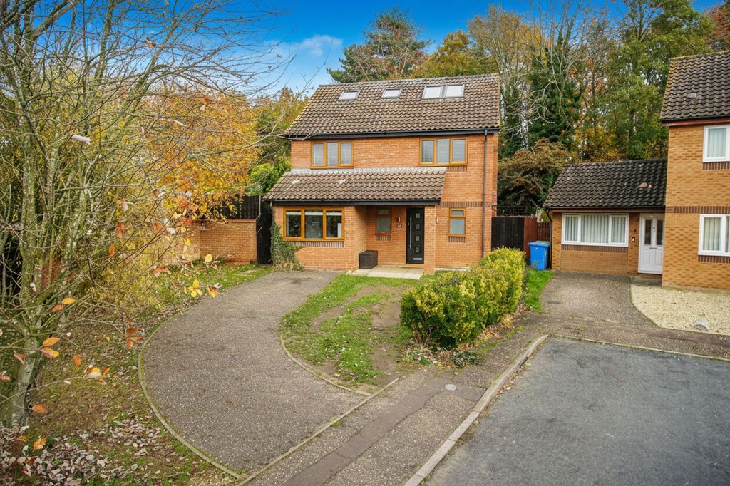 Property photo 1 of 23