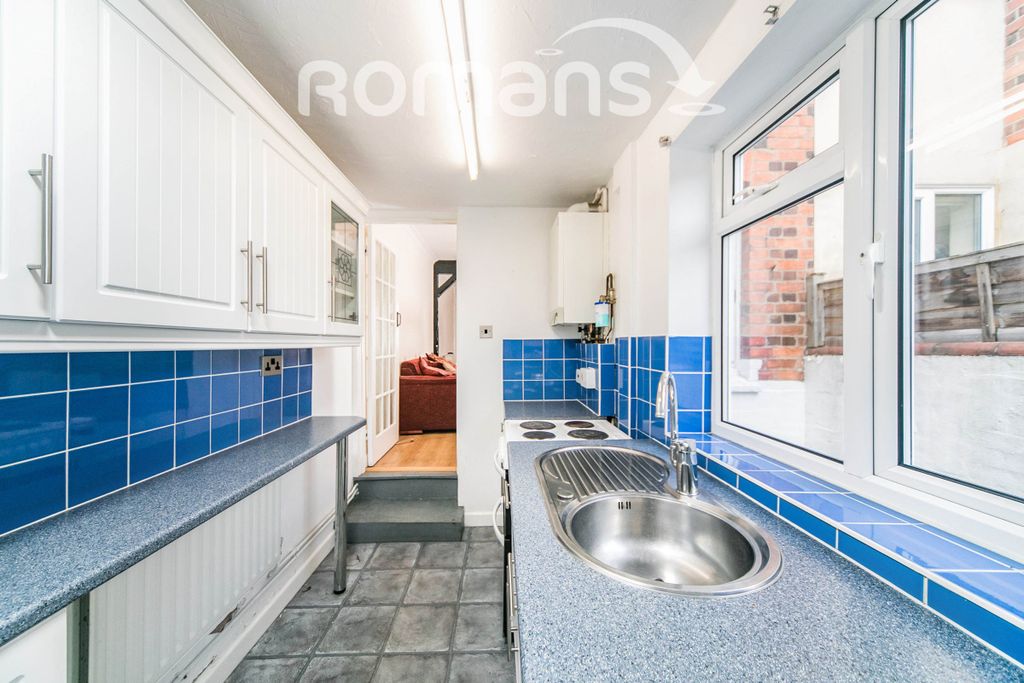 Property photo 3 of 12 d7548Bee-06c5-4E08-B