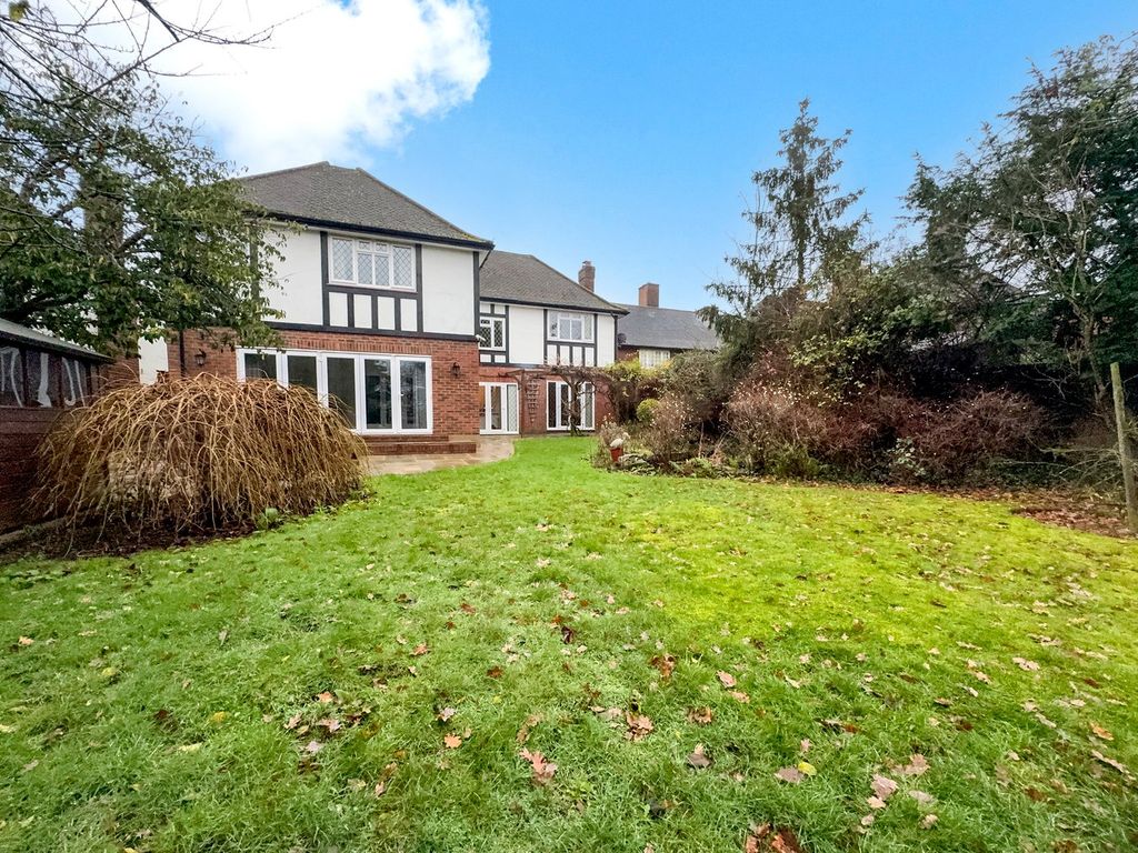 Property photo 2 of 16