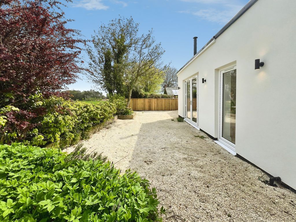 Property photo 2 of 41 Photo 25