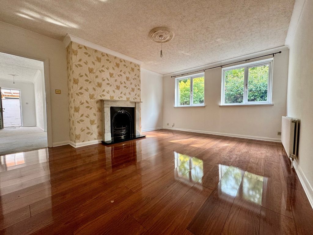 Property photo 1 of 9 4449250