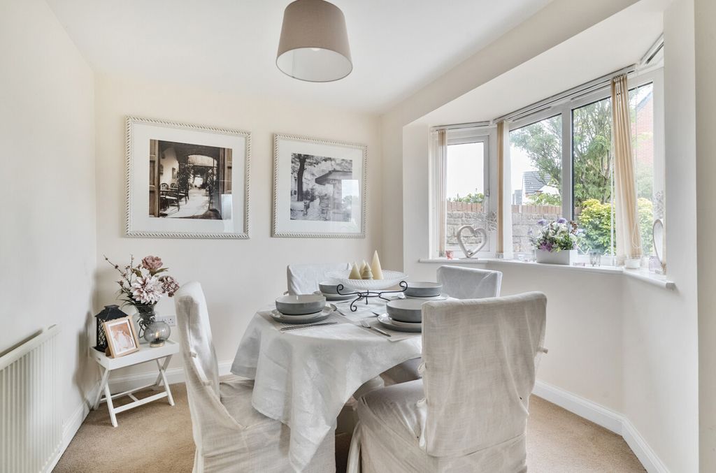Property photo 3 of 13 Dining Room