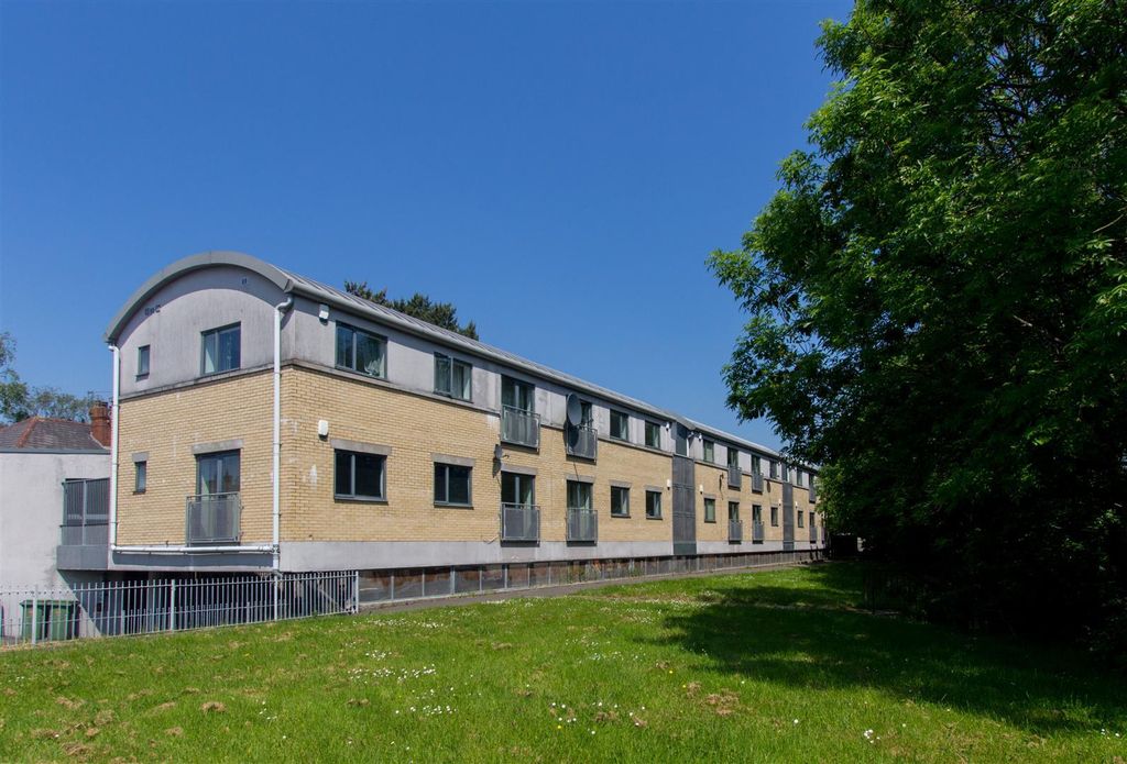 Property photo 1 of 8 25 R.Jpg