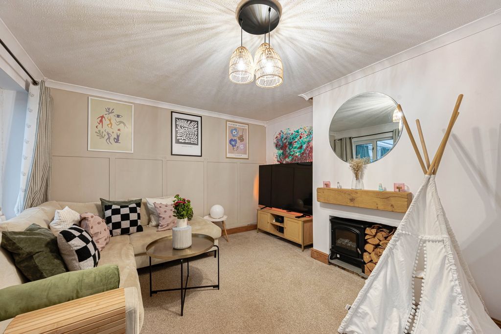 Property photo 2 of 22