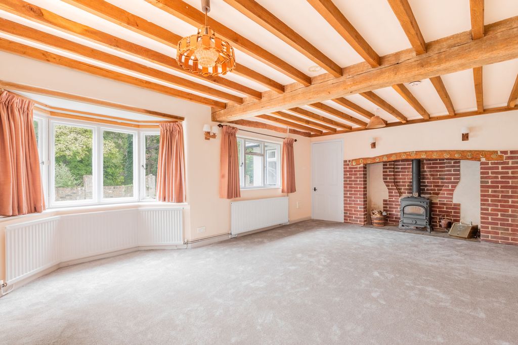 Property photo 3 of 44 Sitting/Dining Room