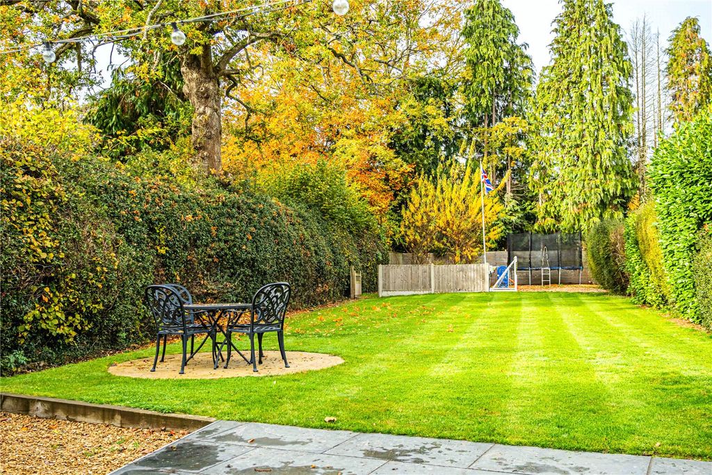 Property photo 2 of 28 Picture No. 28