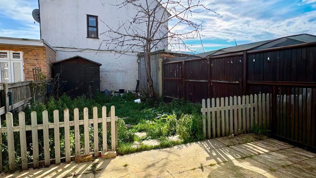 Property photo 3 of 4