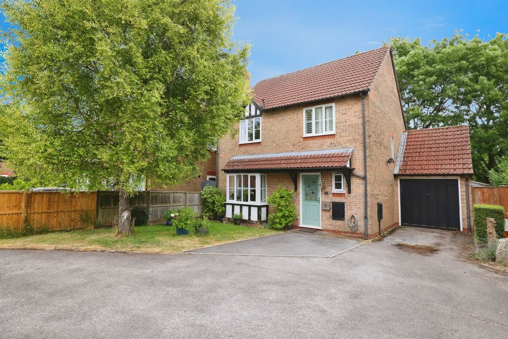 Property photo 1 of 18