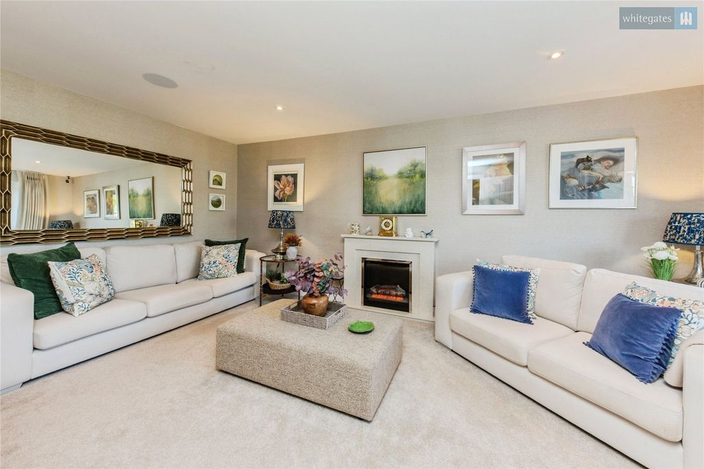 Property photo 3 of 31 Picture No. 03