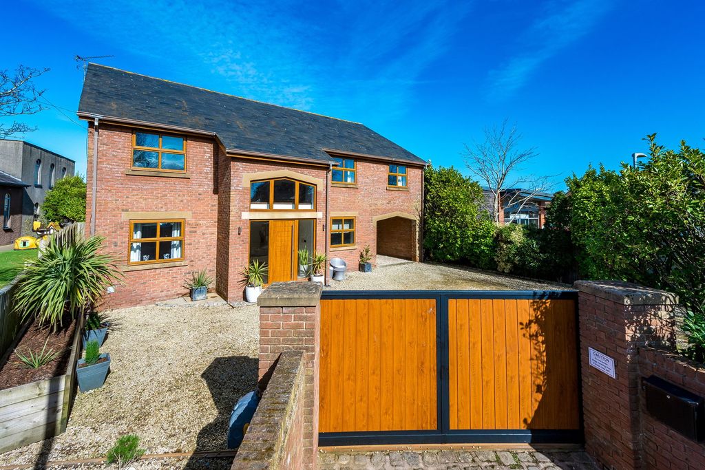 Property photo 1 of 54