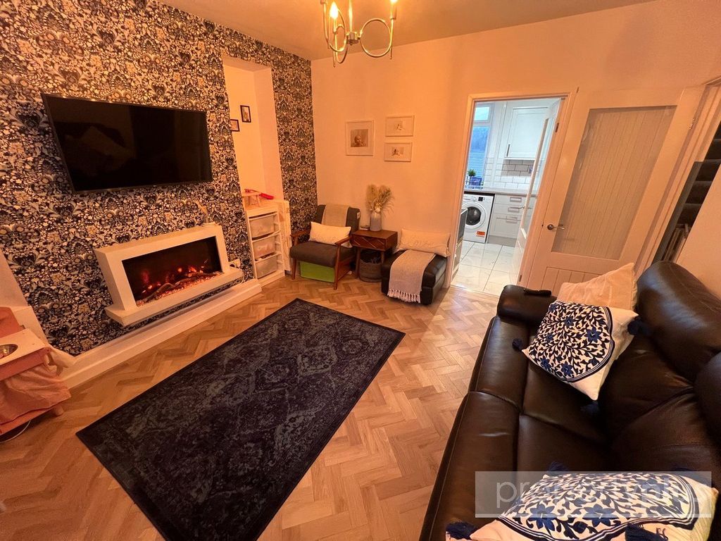 Property photo 3 of 15 Picture No. 13