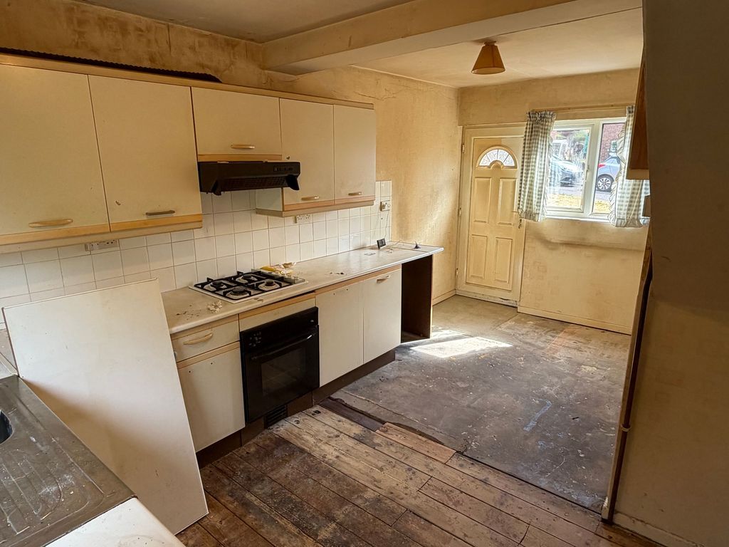 Property photo 3 of 17
