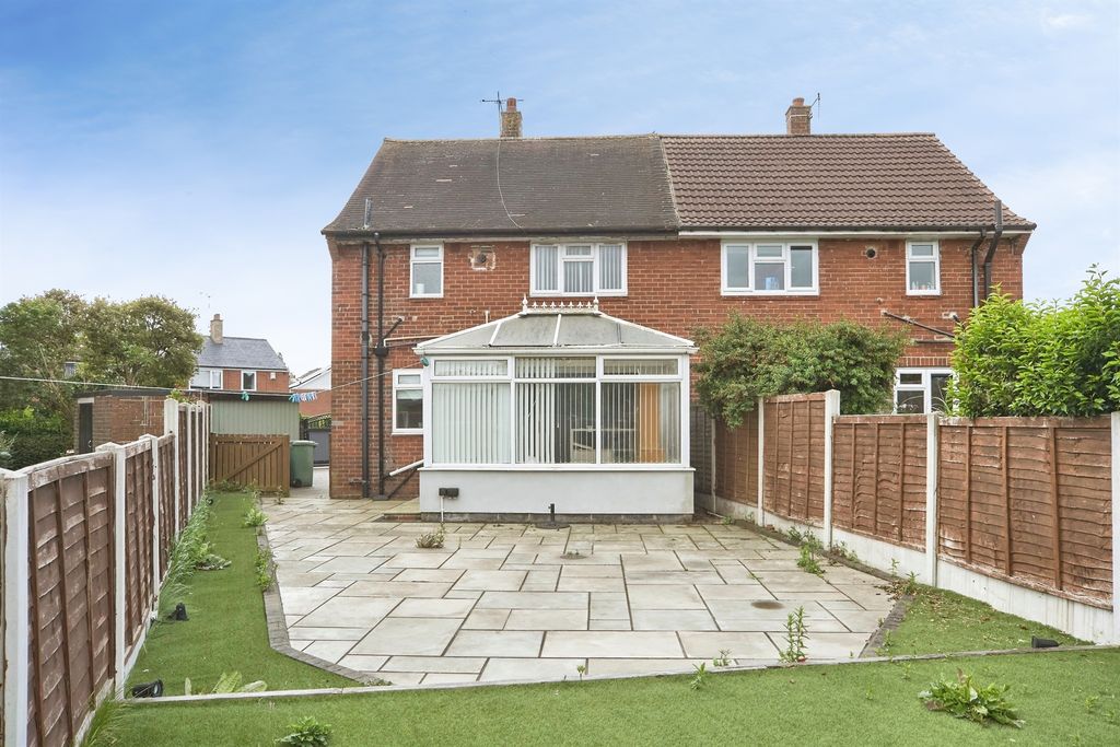 Property photo 2 of 19