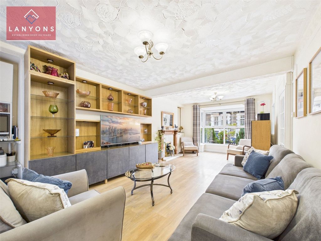 Property photo 2 of 14 Picture No. 02