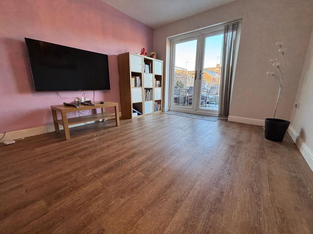 Property photo 3 of 9 Image