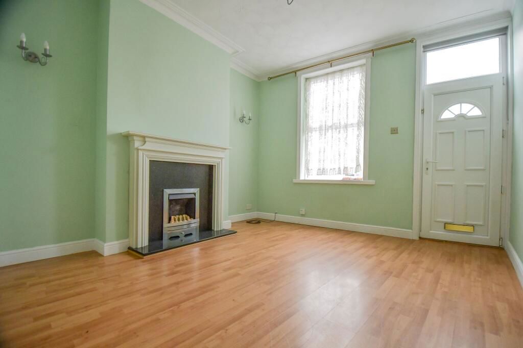 Property photo 2 of 9
