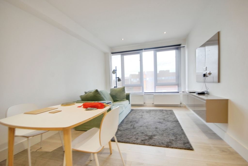 Property photo 2 of 5 Pbox-Img.Jpg