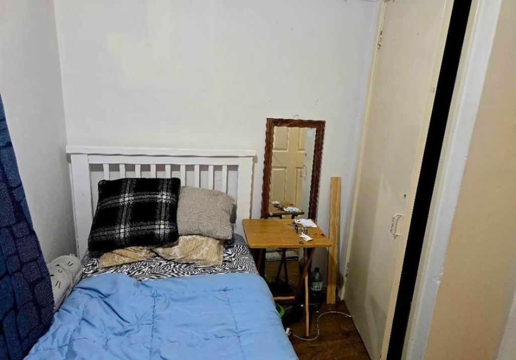 Property photo 1 of 2