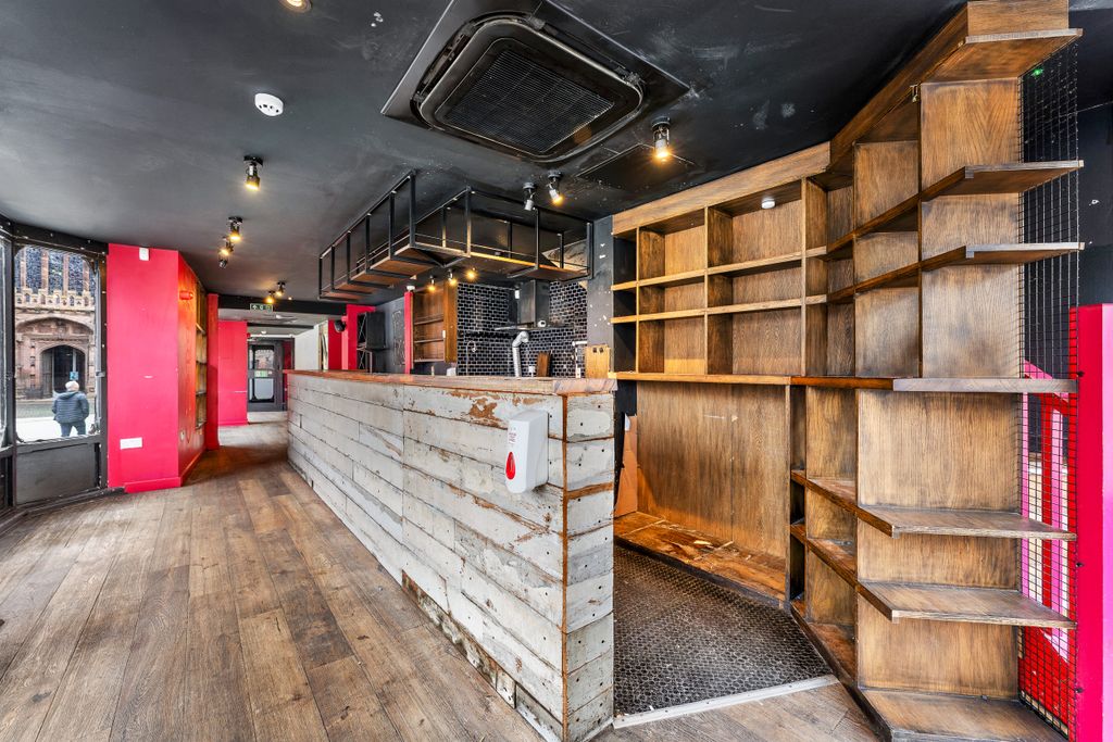 Property photo 2 of 14