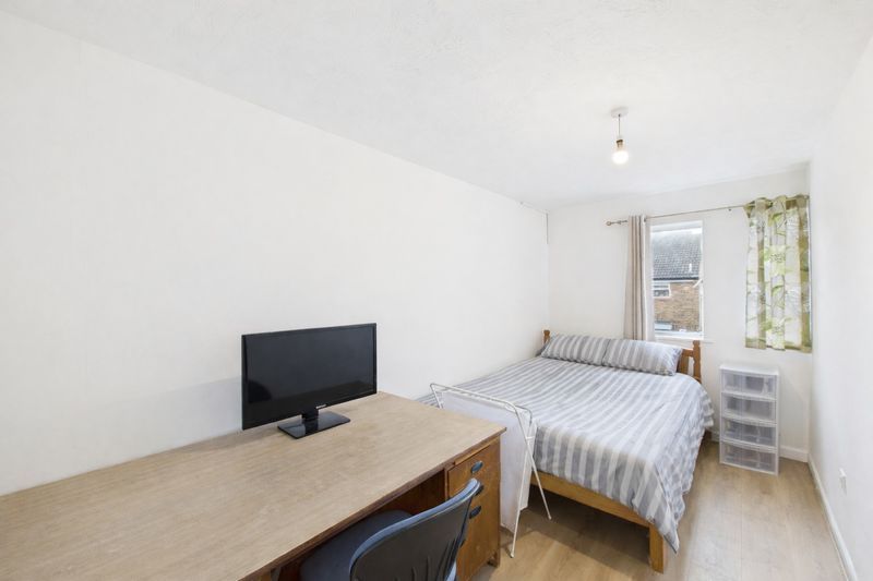 Property photo 2 of 8 Photo 11