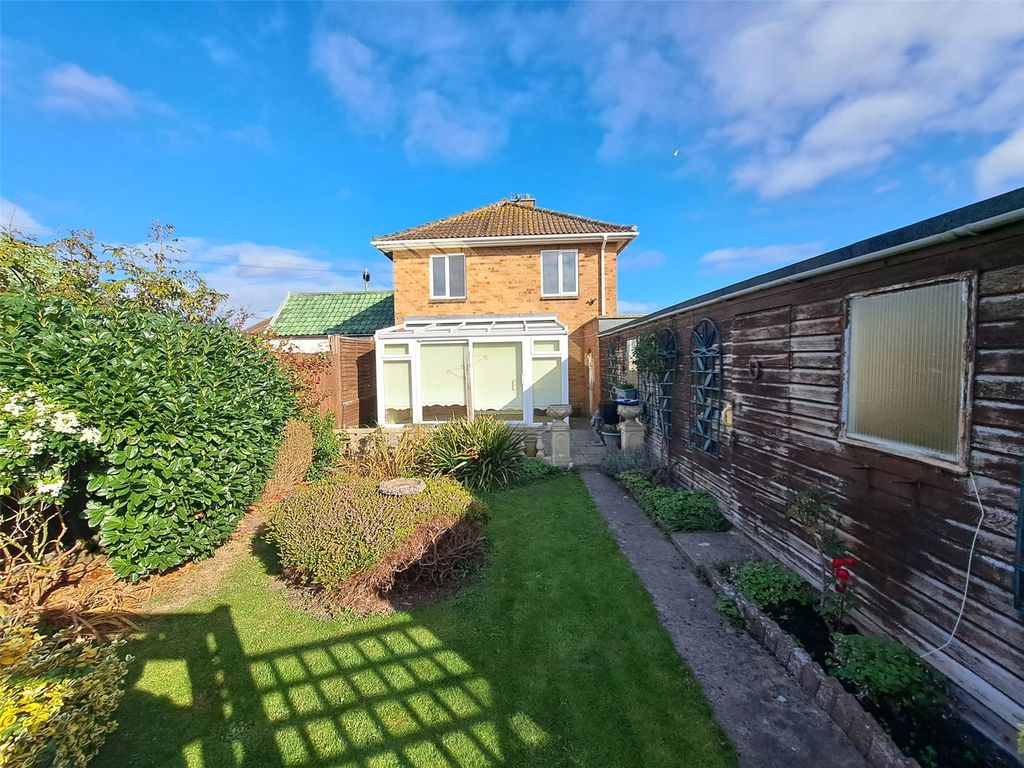 Property photo 3 of 32 Picture No. 03