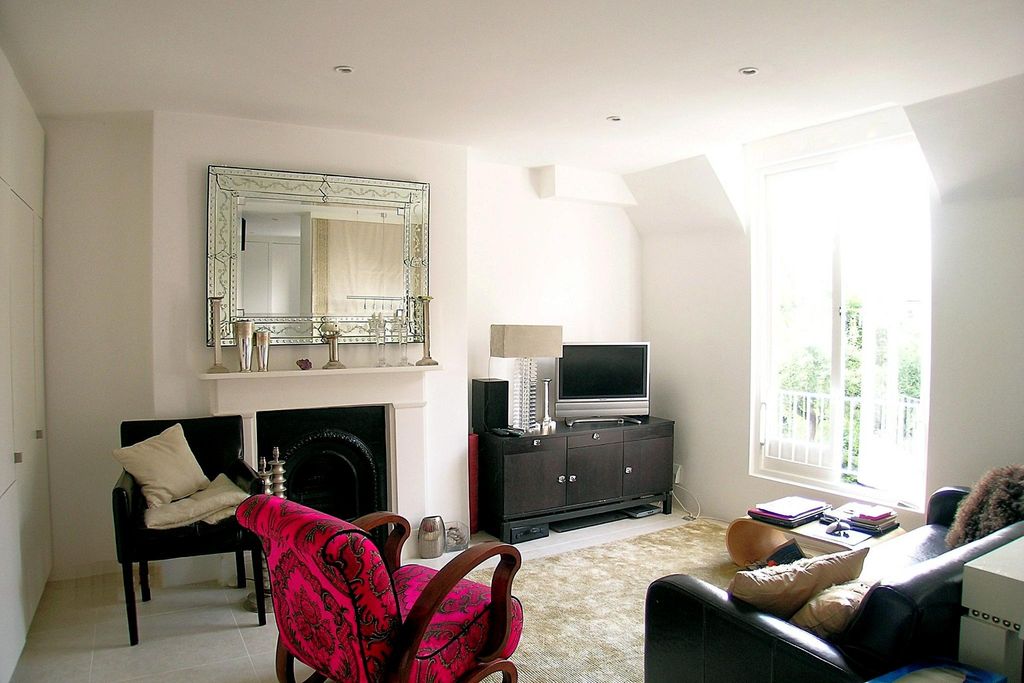 Property photo 1 of 4