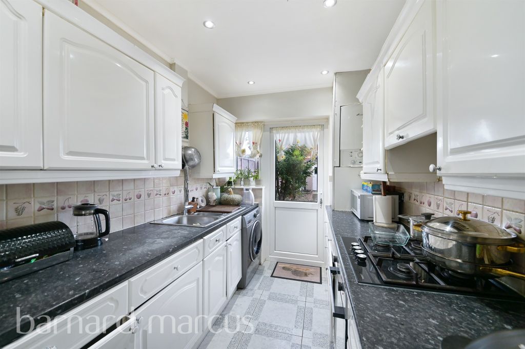 Property photo 3 of 18