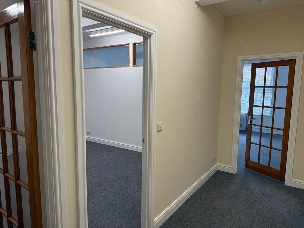 Property photo 2 of 5 Photo 6