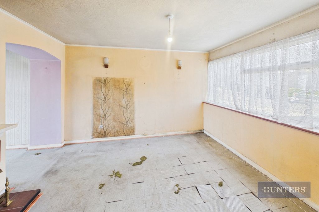 Property photo 2 of 12 Pbox-Img.Jpg