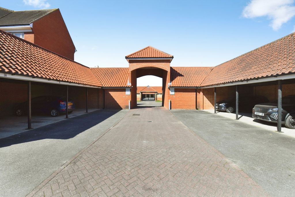 Property photo 3 of 13 Pbox-Img.Jpg