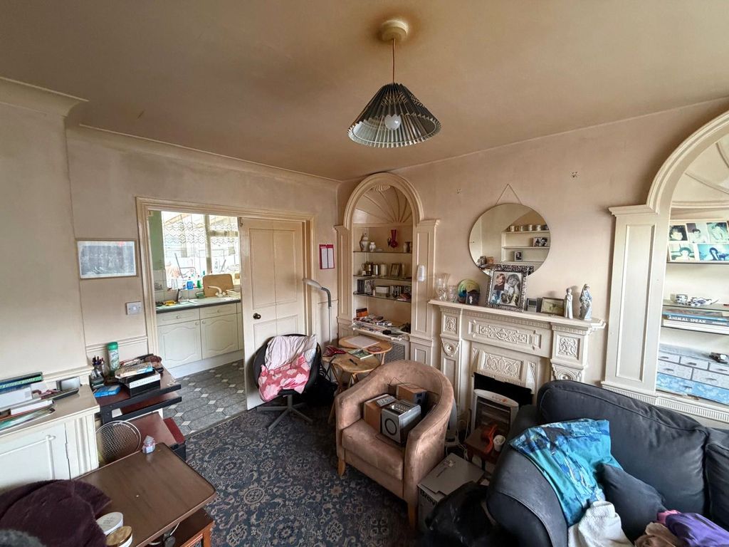 Property photo 3 of 15 Picture No. 17