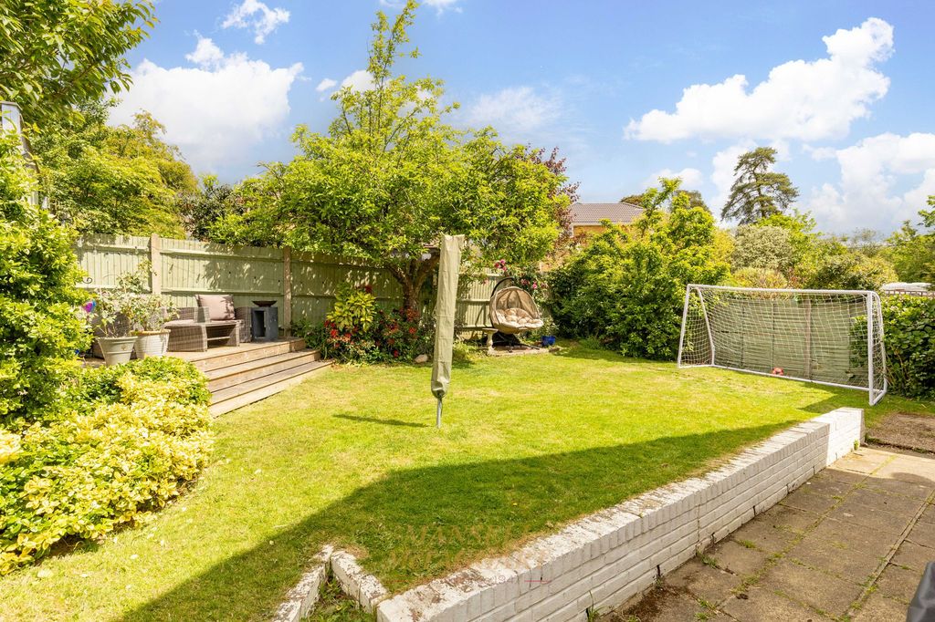 Property photo 2 of 24
