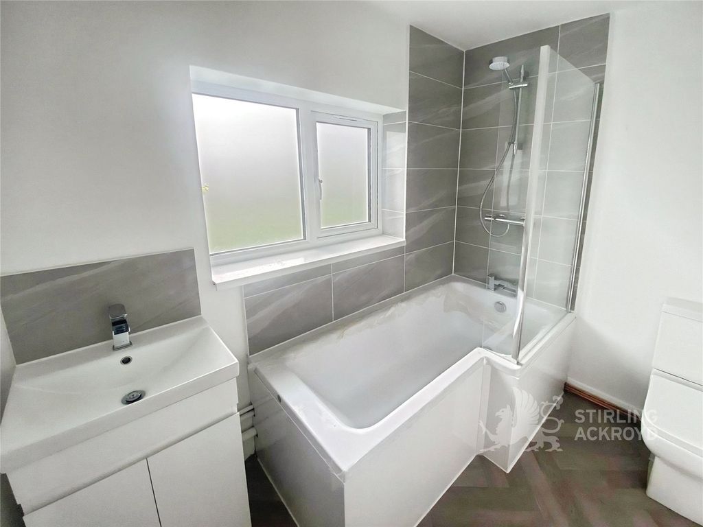 Property photo 3 of 5 Bathroom