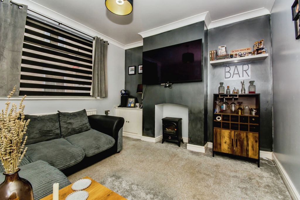 Property photo 2 of 16 Photography